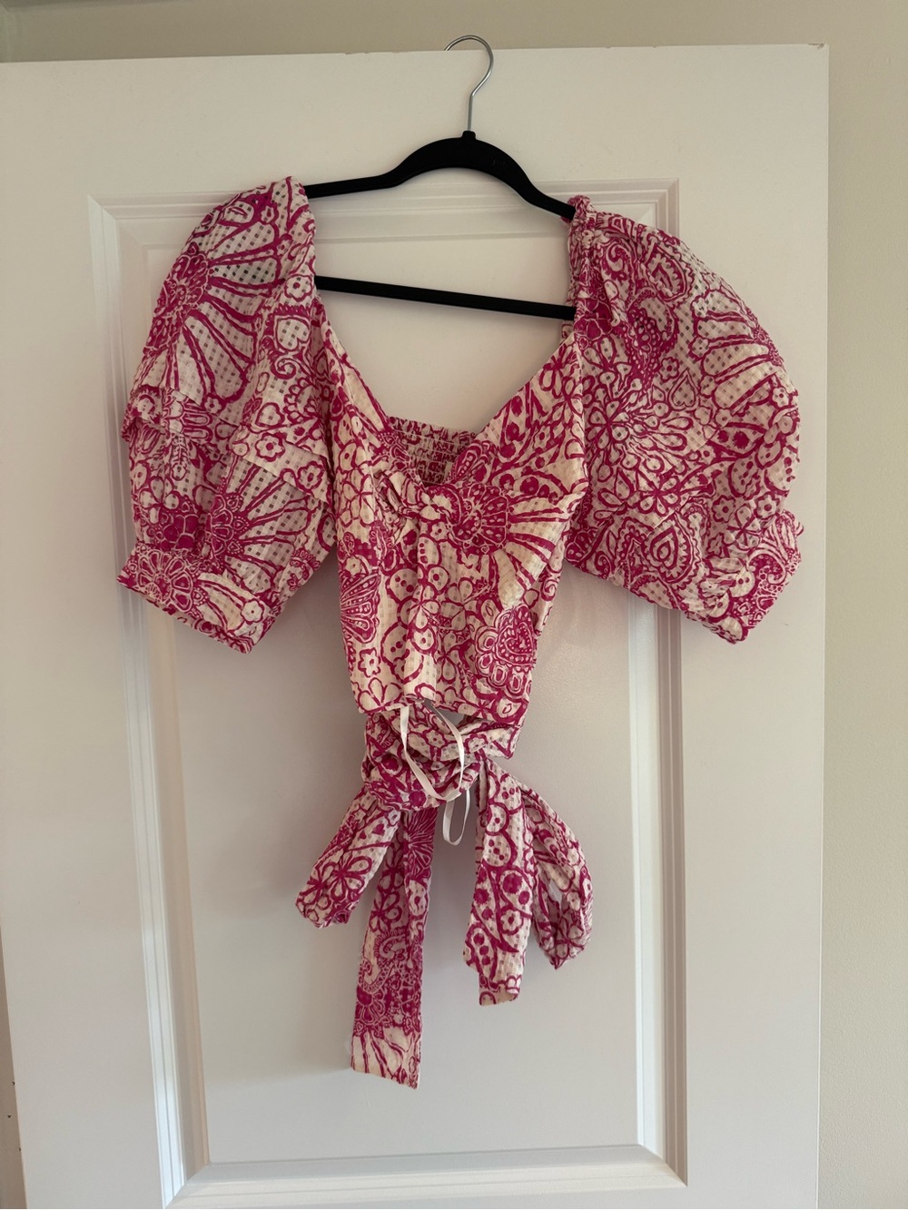 Maeve Anthropologie Pink Floral Tie-Front Puff Sleeve Blouse - Picture 1 of 3
